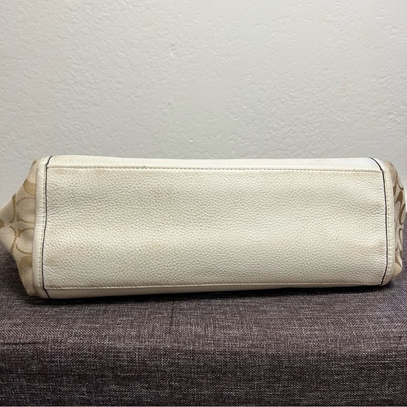 Set of 2 Coach Signature Canvas and White Leather Shoulder Bag and Long Wallet - Picture 6 of 16